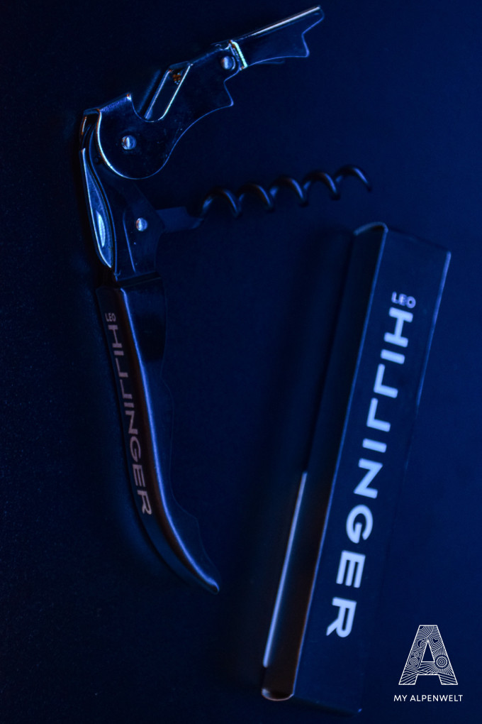 Black Leo Hillinger corkscrew