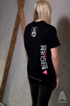 Backprint: Alpenwelt Logo und Bergliebe Mountain Music Festival Logo